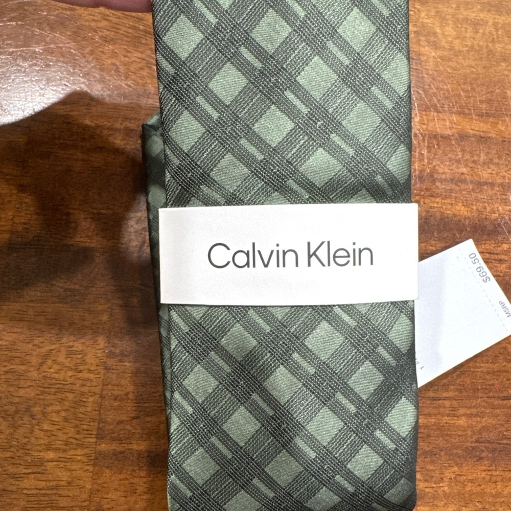 Calvin Klein Green Checkered Silk Tie
